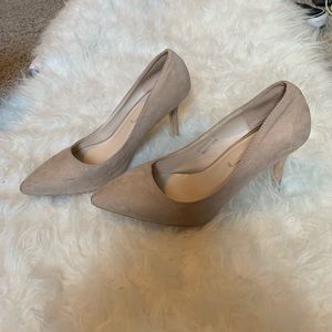 Pointed heels